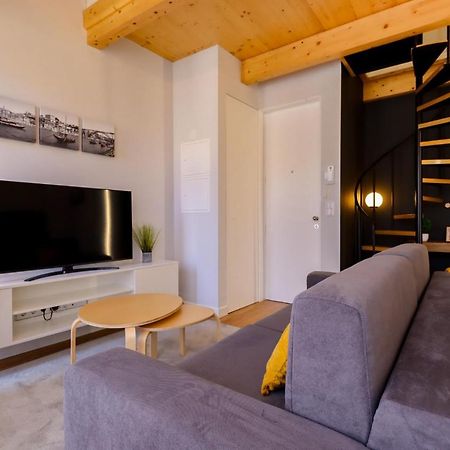 Coutinho Apartment - Modern Ap In The City Centre With Balcony فيانا دو كاستيلو المظهر الخارجي الصورة