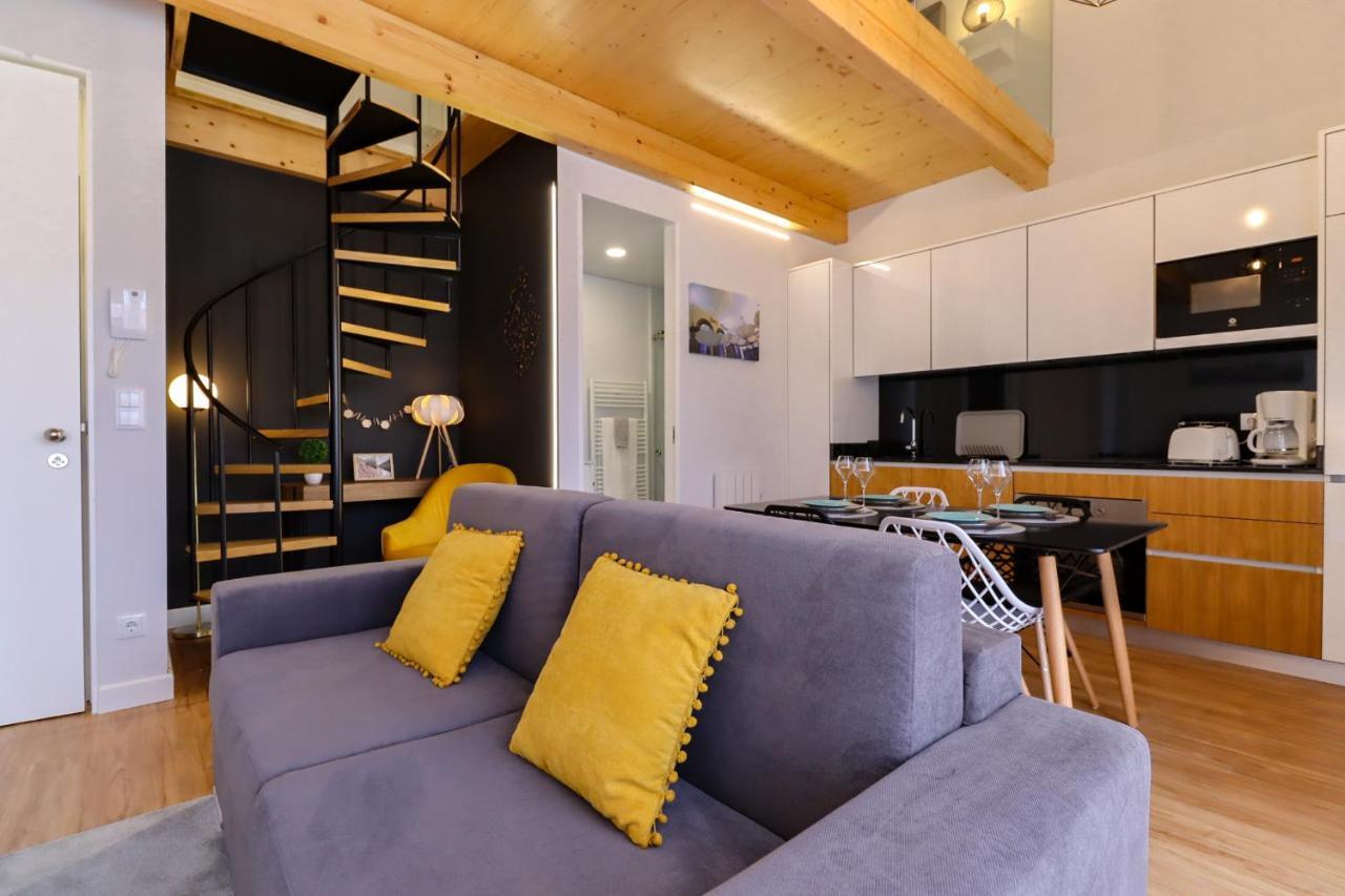 Coutinho Apartment - Modern Ap In The City Centre With Balcony فيانا دو كاستيلو المظهر الخارجي الصورة
