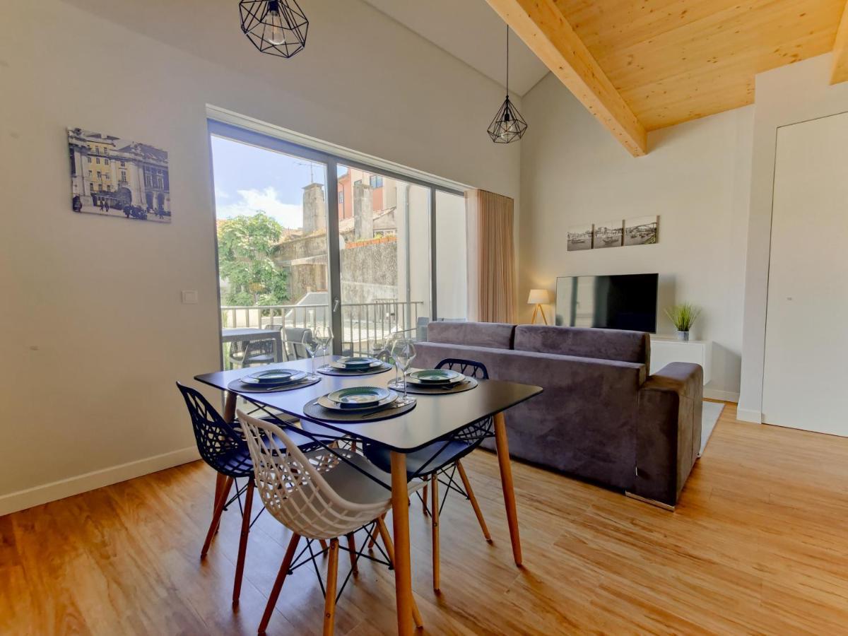 Coutinho Apartment - Modern Ap In The City Centre With Balcony فيانا دو كاستيلو المظهر الخارجي الصورة